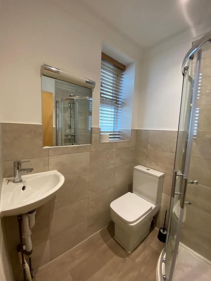Cosy Beachfront Bournemouth 3-Bedroom 3-Bathroom Free Parking Free Wifi Exterior photo